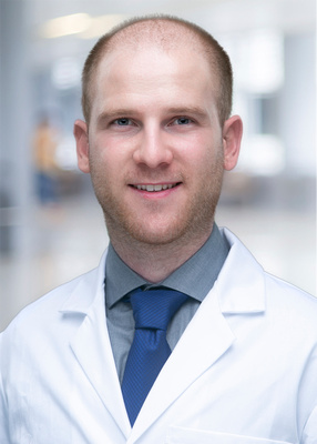 Eric Yeager, PGY 1