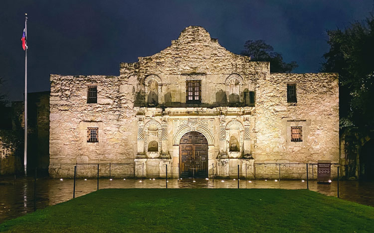 Picture of the Alamo in San Antonio